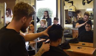 Salon de coiffure pour les apprenants Coiffure du CFA Les 13 Vents-EIMCL